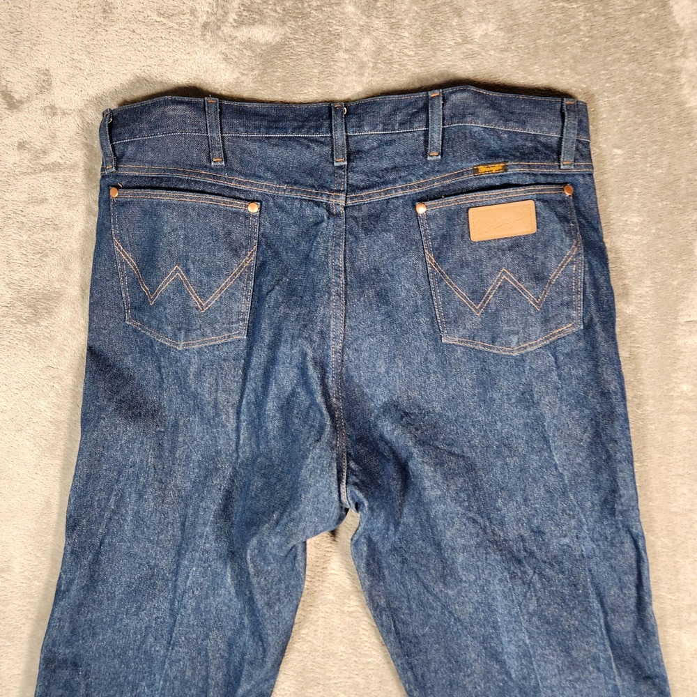Wrangler Men's 42X36 Blue Denim Bootcut Jeans Classic Fit 13MWZ - Picture 9 of 12